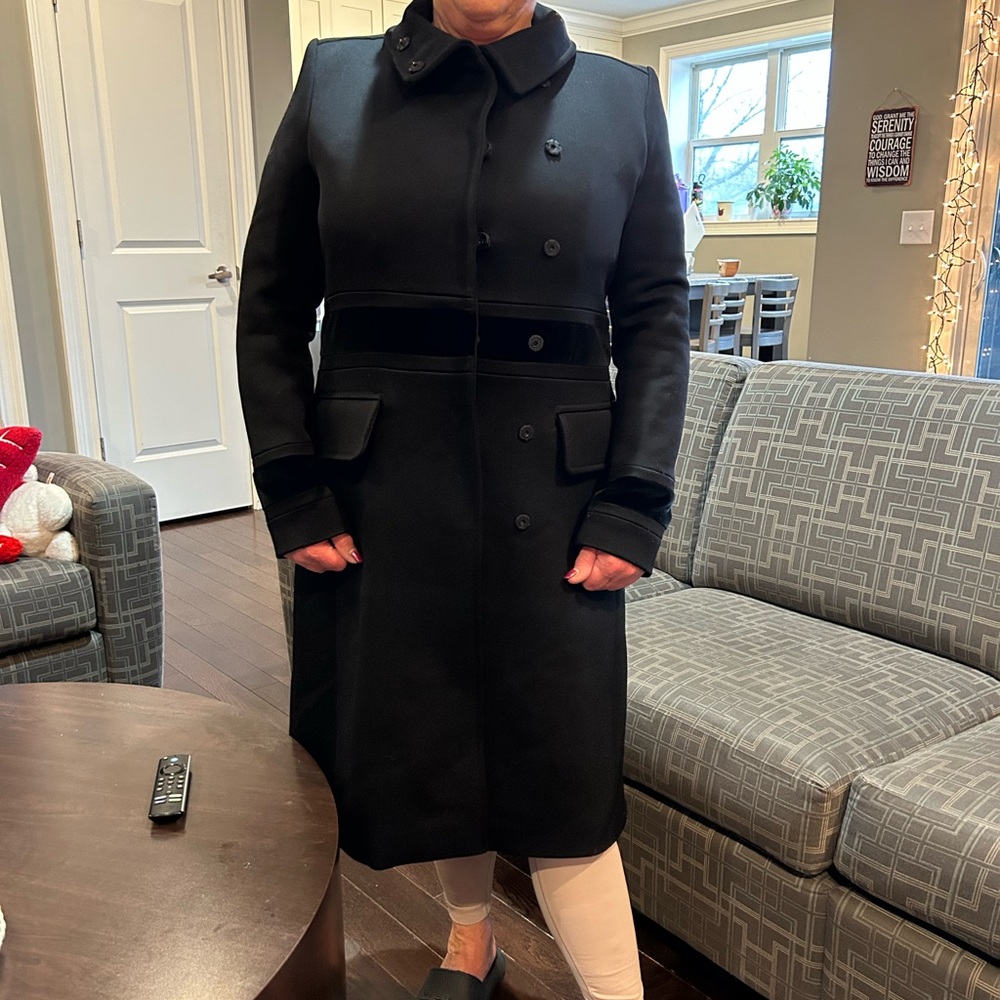 Bally Black Women's Trench Coat fully lined double breasted